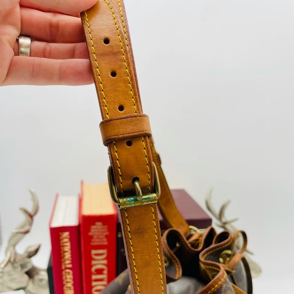 SOLD Noe GM Louis Vuitton Bucket Drawstring - Picture 5 of 15